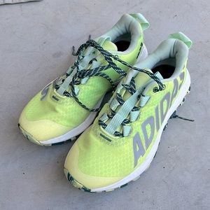 Adidas womens size 5